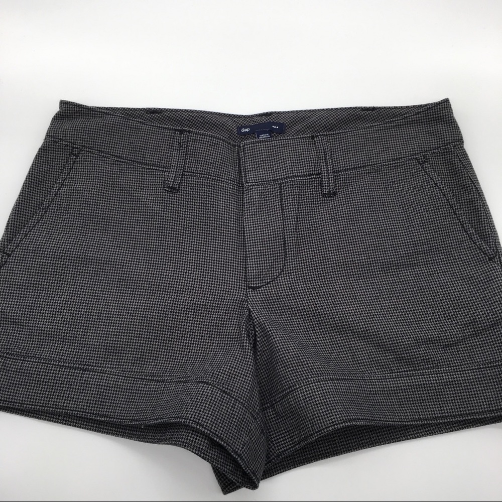 GAP Women’s Checkered Shorts 2